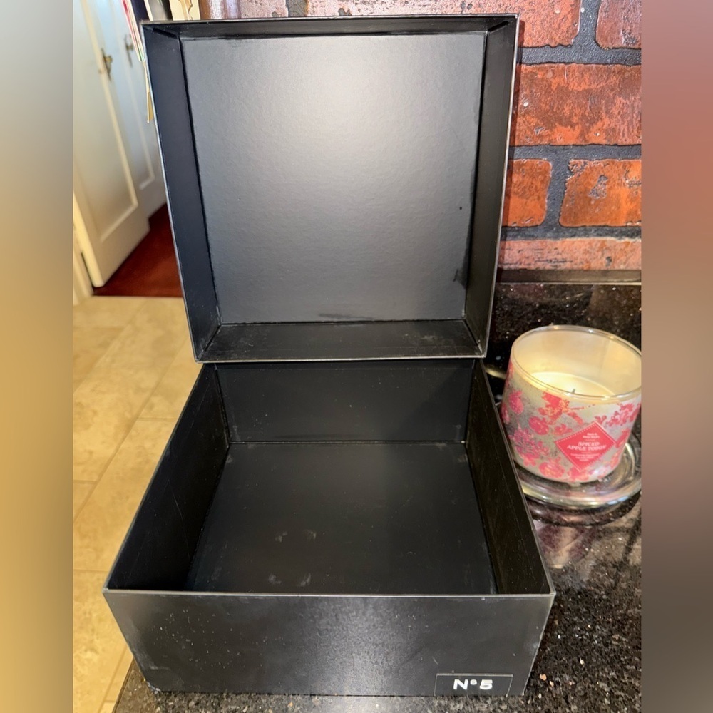 Authentic Chanel Empty Gift Box Only – No Item Included - Picture 2 of 5